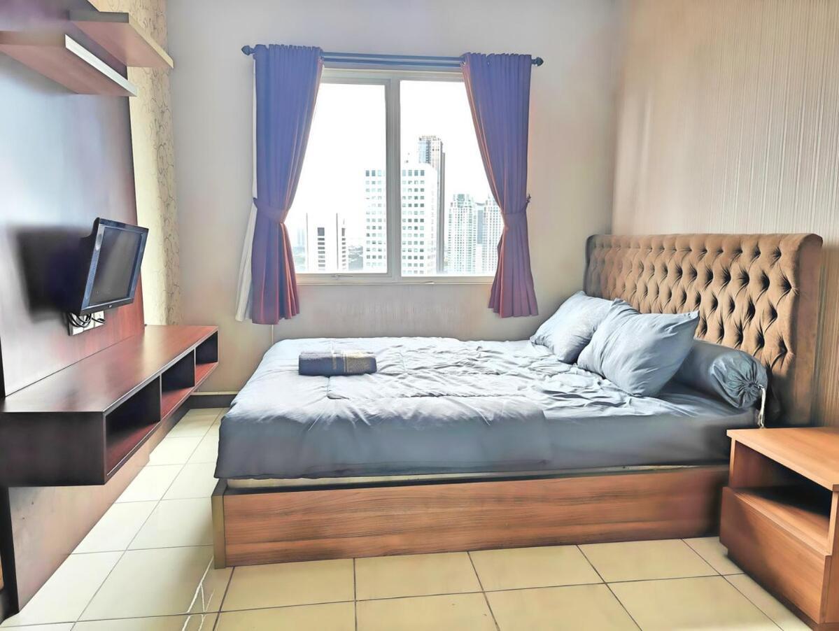 Apartemen Strategic 3br Sudirman Park With Wi-fi, Pool,gym By 2ndhome *